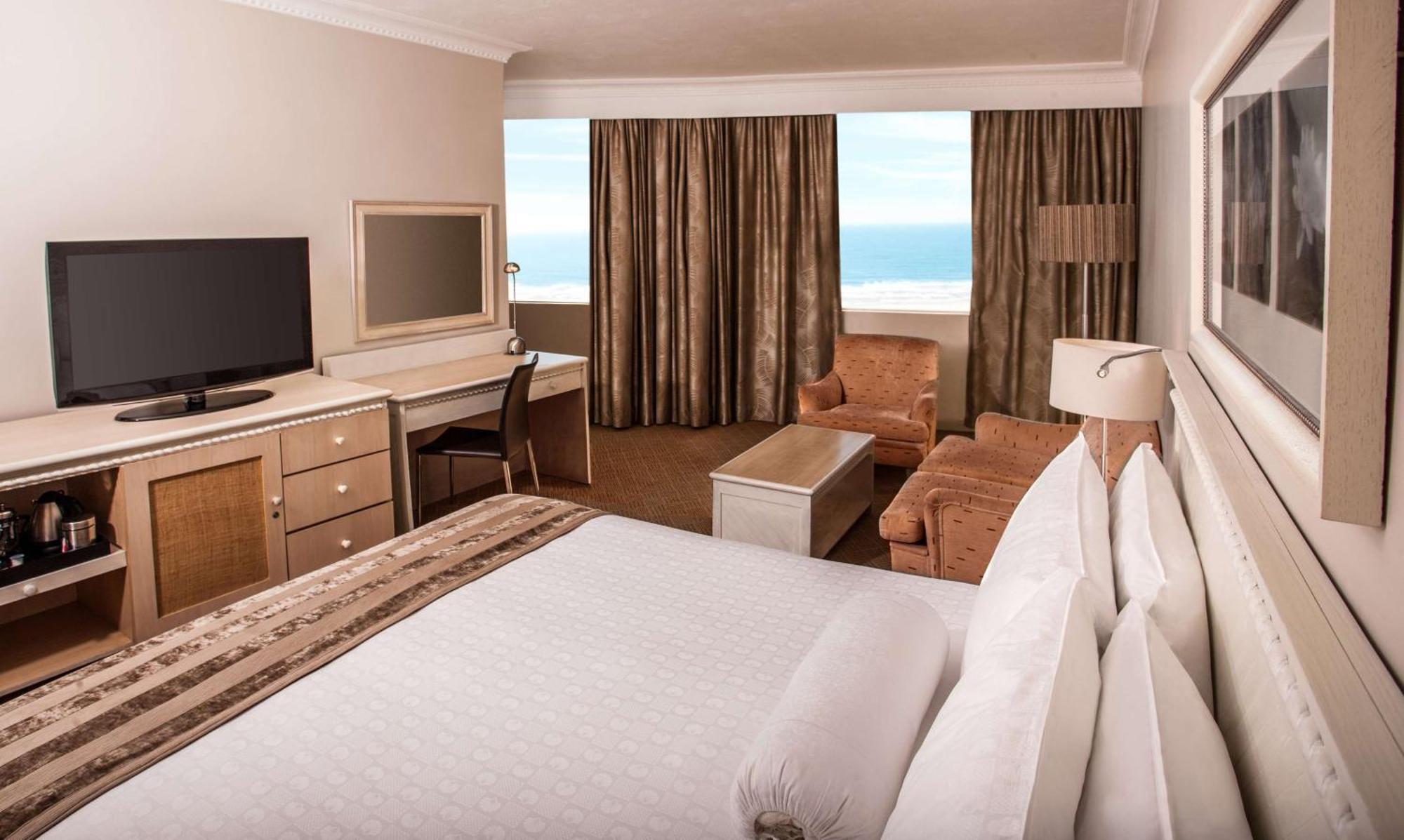 Southern Sun Elangeni & Maharani Durban Exterior photo